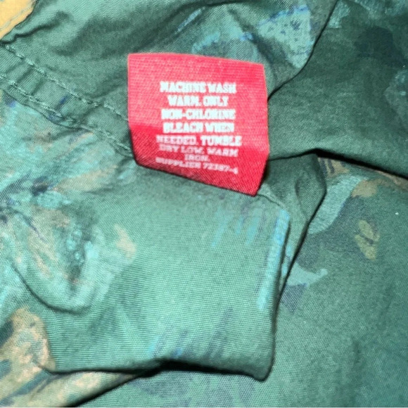 Arizona Jeans ,medium men’s Hawaiian short sleeve button front top pocket - Picture 8 of 9